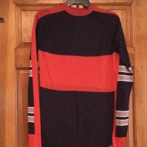 Sweaty Betty light weight sweater red & purple